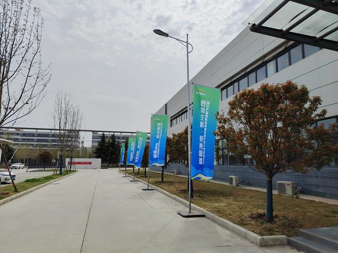 广告路旗 会议及展览桌椅 道旗出租 设备出租